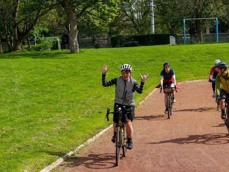 Jenny Graham riding no hands